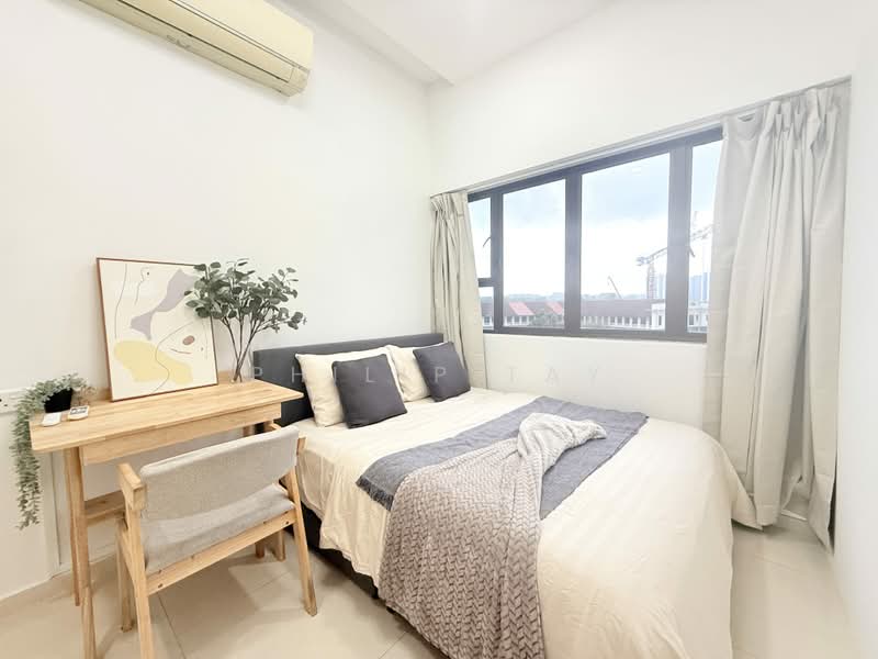 Queensway Tower, 1 Queensway, Room Rental, 100 sqft, Apartment For Rent, by Philip Tay, 500211636 - Bedroom - PropertyGuru.com.sg