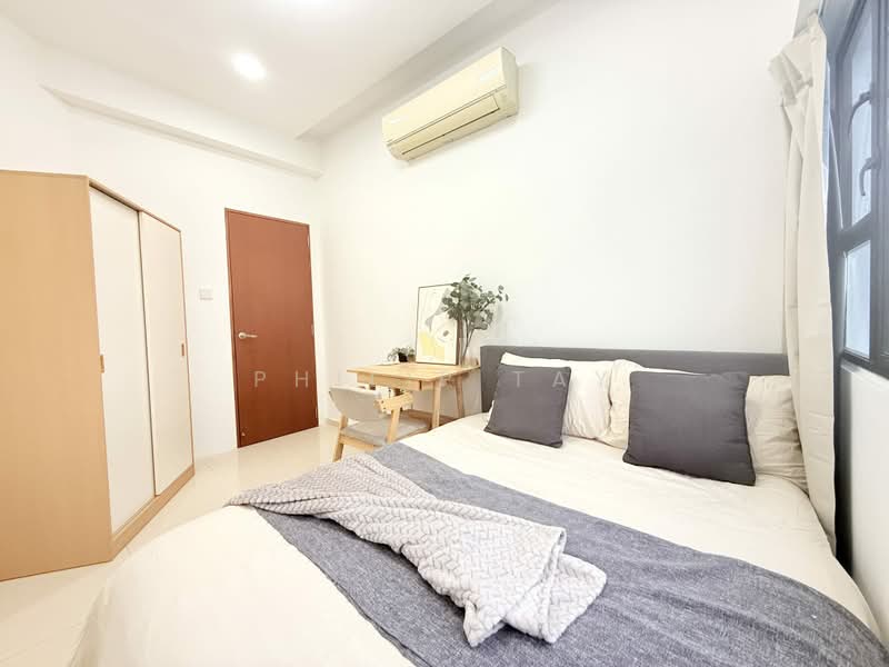 Queensway Tower, 1 Queensway, Room Rental, 100 sqft, Apartment For Rent, by Philip Tay, 500211636 - Bedroom - PropertyGuru.com.sg