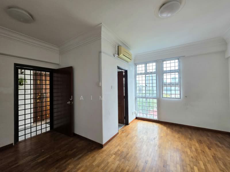 Ava Towers, 10 Ava Road, 3 Bedrooms, 1,227 sqft, Apartment For Sale, by Jaime Lim, 500211639 - Master bedroom - PropertyGuru.com.sg