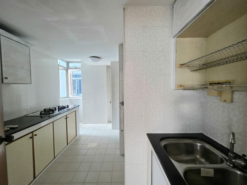 Ava Towers, 10 Ava Road, 3 Bedrooms, 1,227 sqft, Apartment For Sale, by Jaime Lim, 500211639 - Kitchen - PropertyGuru.com.sg
