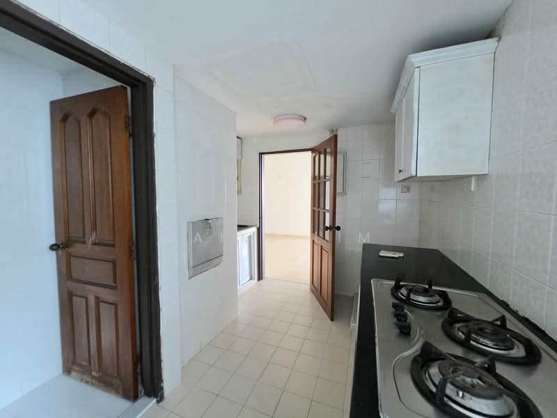 Ava Towers, 10 Ava Road, 3 Bedrooms, 1,227 sqft, Apartment For Sale, by Jaime Lim, 500211639 - Kitchen - PropertyGuru.com.sg