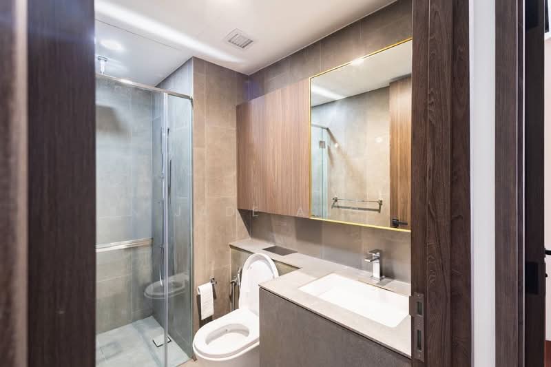 Midtown Modern, 16 Tan Quee Lan Street, 4 Bedrooms, 1,809 sqft, Condominium For Sale, by Jade Ang, 500211648 - Bathroom - PropertyGuru.com.sg