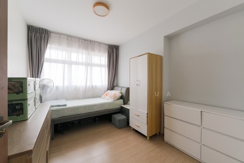 152A Bedok South Road, 152A Bedok South Road, 3 Bedrooms, 1,216 sqft, HDB Flat For Sale, by Karen Chua, 500211664 - Bedroom - PropertyGuru.com.sg
