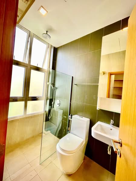 The Espira, 130 Lorong L Telok Kurau, 3 Bedrooms, 1,894 sqft, Apartment For Sale, by Quek Yee Yong, 500211672 - Bathroom - PropertyGuru.com.sg