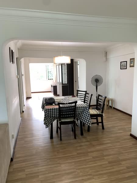 413 Commonwealth Avenue West, 413 Commonwealth Avenue West, 3 Bedrooms, 1,345 sqft, HDB Flat For Rent, by Sylvia Tan Z M, 500211674 - Dining Room - PropertyGuru.com.sg