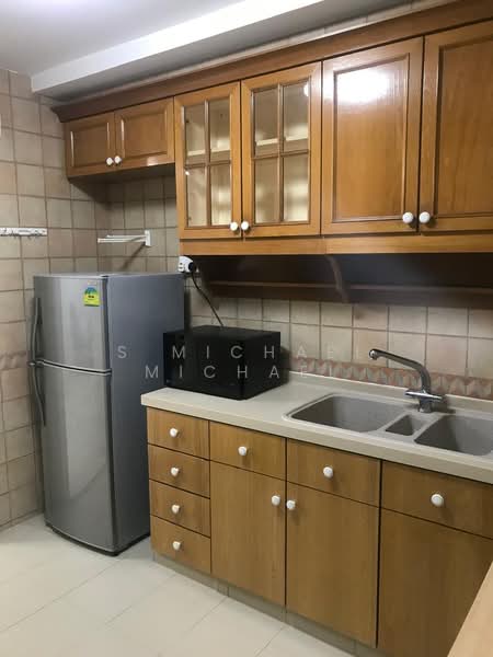Kentish Green, 20 Oxford Road, 2 Bedrooms, 1,098 sqft, Condominium For Sale, by S MICHAEL Michael, 500211679 - Kitchen - PropertyGuru.com.sg