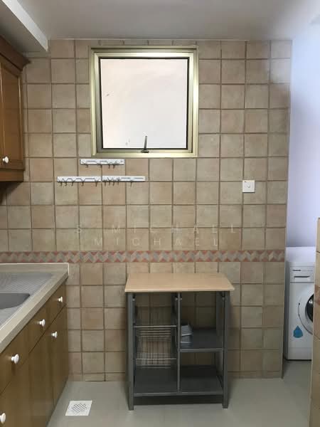Kentish Green, 20 Oxford Road, 2 Bedrooms, 1,098 sqft, Condominium For Sale, by S MICHAEL Michael, 500211679 - Kitchen - PropertyGuru.com.sg