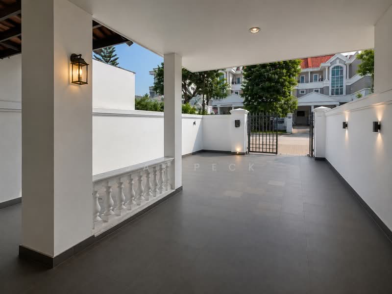 ❤️Spacious Terrace near a Park and MRT❤️, , 5 Bedrooms, 1,615 sqft, Terraced House For Sale, by JAY PECK, 500211690 - Exterior - PropertyGuru.com.sg