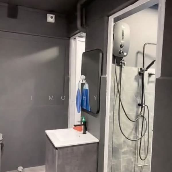 226E Ang Mo Kio Avenue 1, Ang Mo Kio Avenue 1, 1,497 sqft, Shop / Shophouse For Sale, by Timothy Tan, 500211694 - Bathroom - CommercialGuru.com.sg