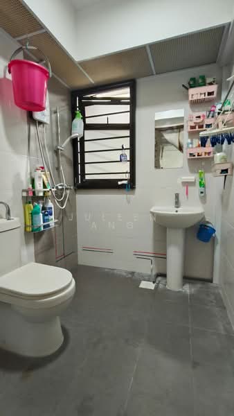 455B Sengkang West Avenue, 455B Sengkang West Avenue, 1 Bedroom, 517 sqft, HDB Flat For Sale, by Juleen Ang, 500211708 - Bathroom - PropertyGuru.com.sg