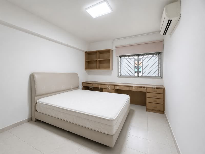 703 Hougang Avenue 2, 703 Hougang Avenue 2, 3 Bedrooms, 1,001 sqft, HDB Flat For Sale, by Josephine Koh, 500211711 - Bedroom - PropertyGuru.com.sg