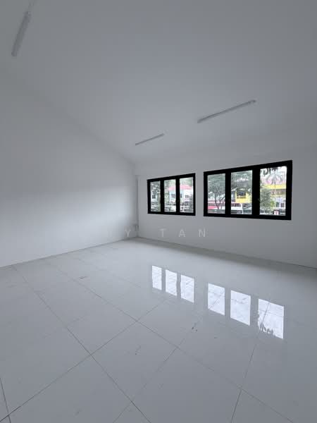 Upper Thomson Road Shop Houses, 272 Upper Thomson Road, 1,600 sqft, Shop / Shophouse For Rent, by Cannis Tan, 500211717 - Interior - CommercialGuru.com.sg
