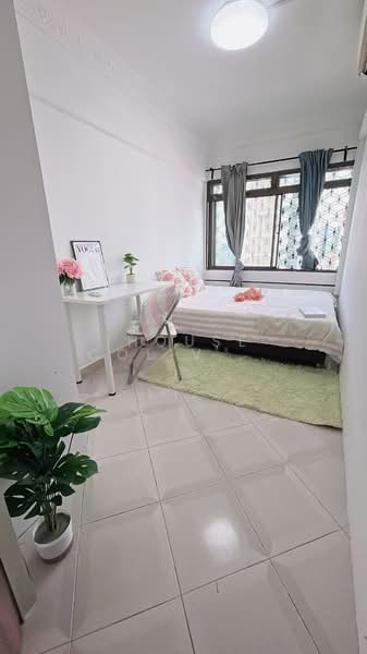 People's Park Complex, 1 Park Road, Room Rental, 100 sqft, Condominium For Rent, by ling, 500211718 - Bedroom - PropertyGuru.com.sg