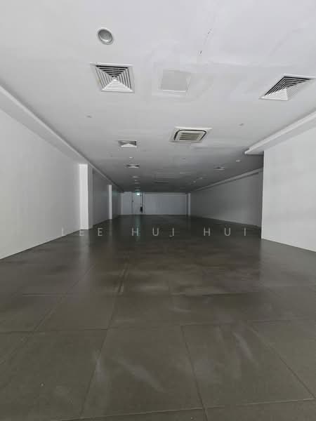 Burlington Square, 175 Bencoolen Street, 2,562 sqft, Mall Shop For Rent, by Lee Hui Hui, 500211721 - Interior - CommercialGuru.com.sg