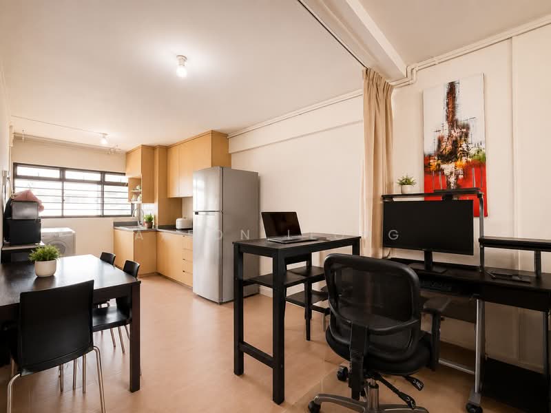 307 Clementi Avenue 4, 307 Clementi Avenue 4, 2 Bedrooms, 721 sqft, HDB Flat For Sale, by Aaron Leong, 500211728 - Kitchen - PropertyGuru.com.sg