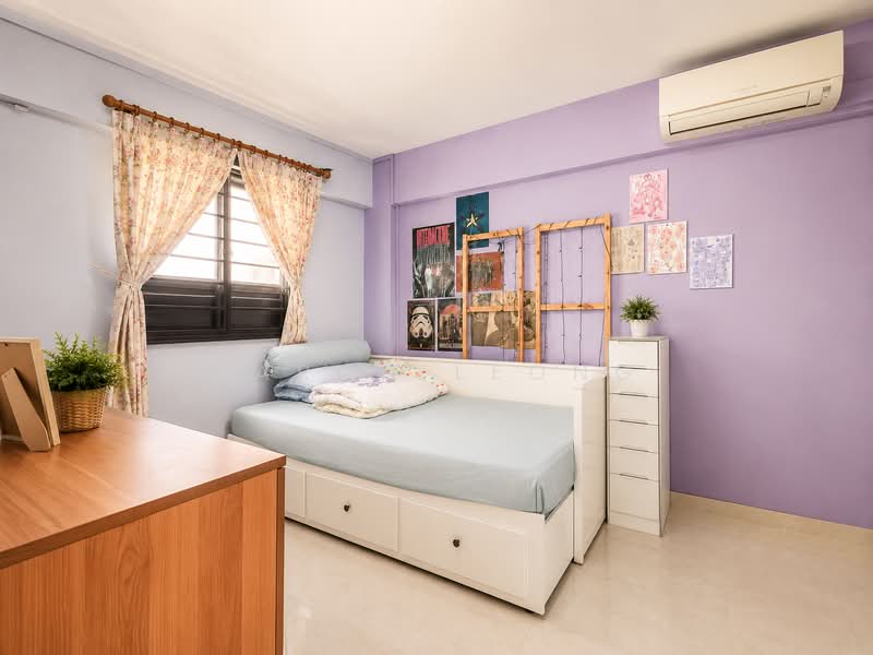 307 Clementi Avenue 4, 307 Clementi Avenue 4, 2 Bedrooms, 721 sqft, HDB Flat For Sale, by Aaron Leong, 500211728 - Bedroom - PropertyGuru.com.sg