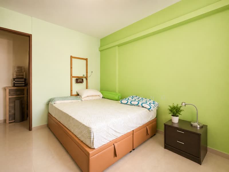 307 Clementi Avenue 4, 307 Clementi Avenue 4, 2 Bedrooms, 721 sqft, HDB Flat For Sale, by Aaron Leong, 500211728 - Bedroom - PropertyGuru.com.sg
