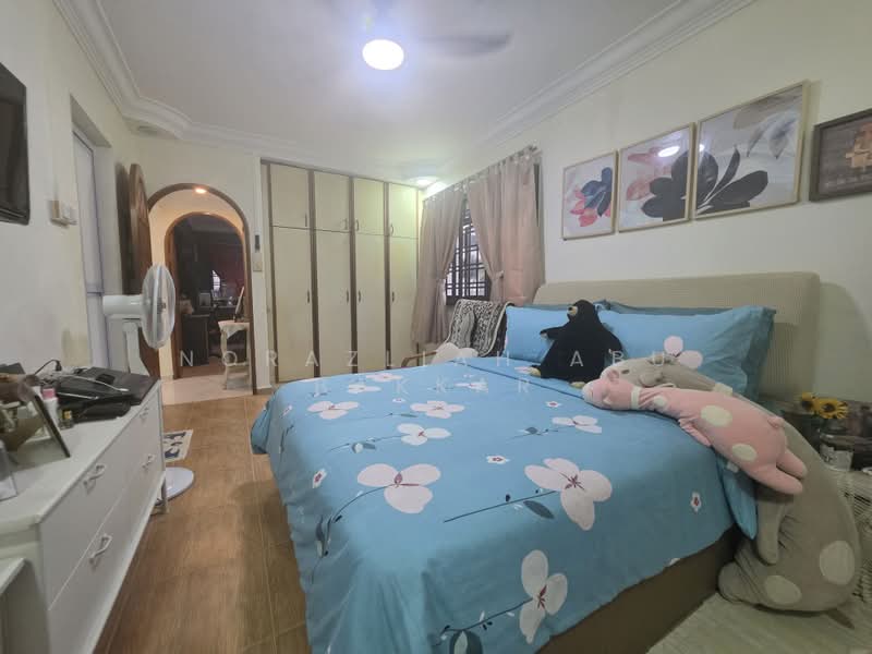 945 Hougang Street 92, 945 Hougang Street 92, 3 Bedrooms, 1,302 sqft, HDB Flat For Sale, by Norazliah Abu Bakkar, 500211729 - Bedroom - PropertyGuru.com.sg