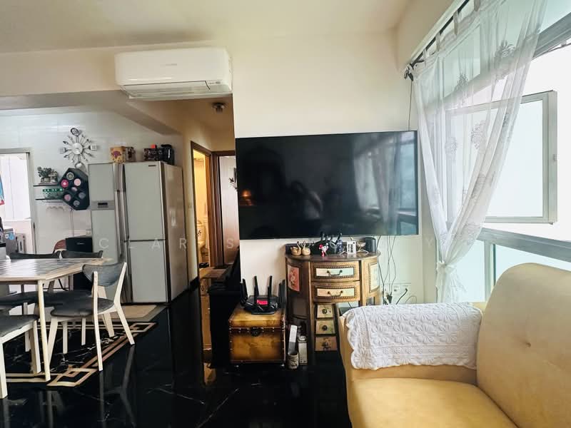 421C Northshore Drive, 421C Northshore Drive, 2 Bedrooms, 731 sqft, HDB Flat For Sale, by Claris Hoo Ziyi, 500211737 - Living Room - PropertyGuru.com.sg