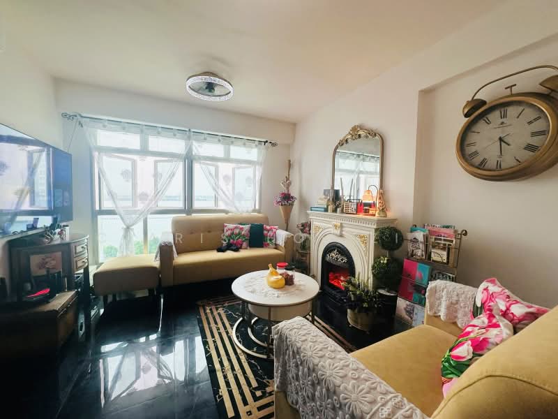 421C Northshore Drive, 421C Northshore Drive, 2 Bedrooms, 731 sqft, HDB Flat For Sale, by Claris Hoo Ziyi, 500211737 - Living Room - PropertyGuru.com.sg