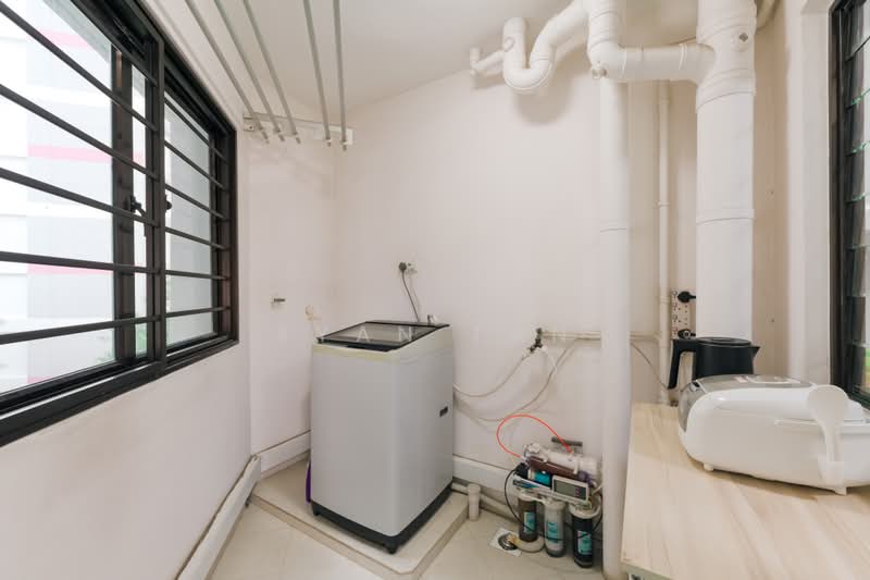 656B Jurong West Street 61, 656B Jurong West Street 61, 4 Bedrooms, 1,432 sqft, HDB Flat For Sale, by Ryan Tan, 500211747 - Service Yard - PropertyGuru.com.sg