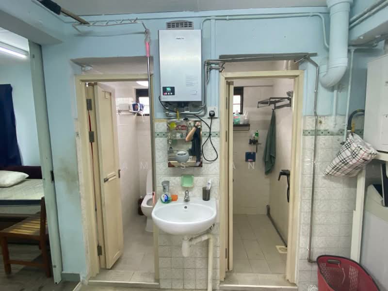 85 Whampoa Drive, 85 Whampoa Drive, 2 Bedrooms, 818 sqft, HDB Flat For Sale, by Amos Tan, 500211776 - Bathroom - PropertyGuru.com.sg