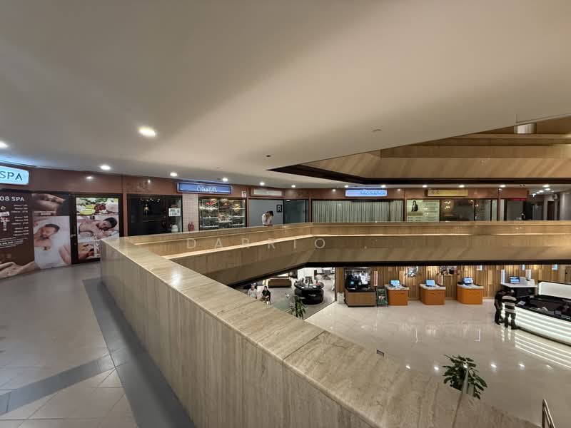 Furama City Centre, 60 Eu Tong Sen Street, 506 sqft, Shop / Shophouse For Rent, by Darrio ., 500211777 - Interior - CommercialGuru.com.sg