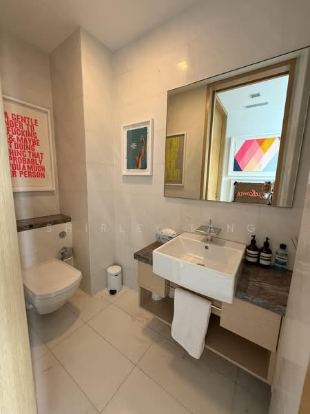 Cliveden at Grange, 100 Grange Road, 3 Bedrooms, 2,153 sqft, Condominium For Rent, by Shirley Tang, 500211781 - Bathroom - PropertyGuru.com.sg