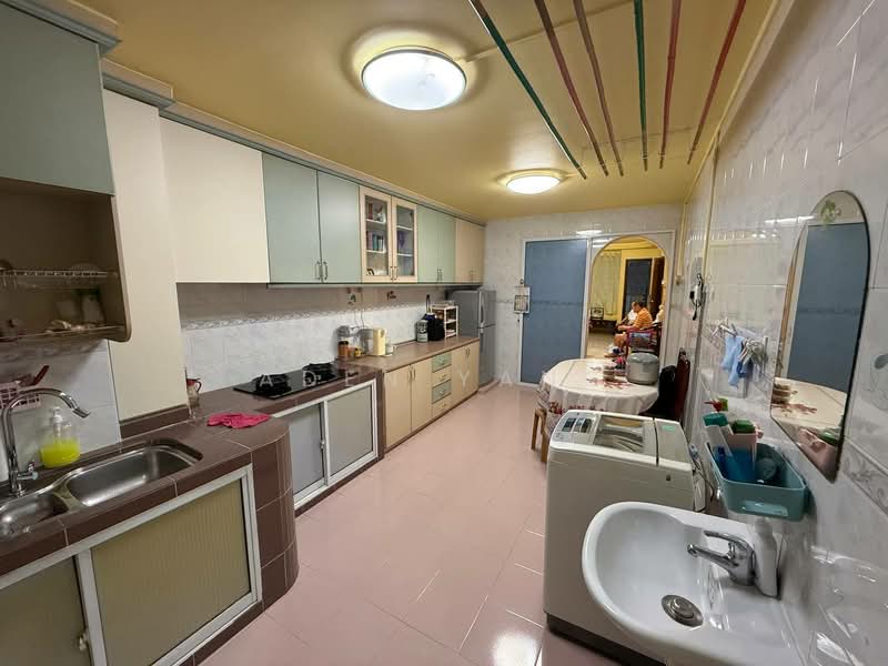 149 Woodlands Street 13, 149 Woodlands Street 13, 2 Bedrooms, 721 sqft, HDB Flat For Sale, by Aden Yang, 500211782 - Kitchen - PropertyGuru.com.sg