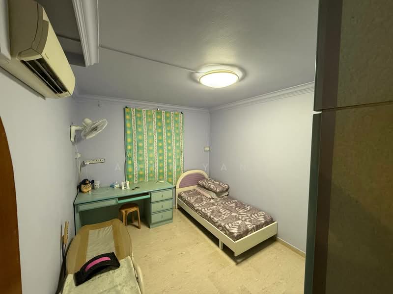 149 Woodlands Street 13, 149 Woodlands Street 13, 2 Bedrooms, 721 sqft, HDB Flat For Sale, by Aden Yang, 500211782 - Bedroom - PropertyGuru.com.sg