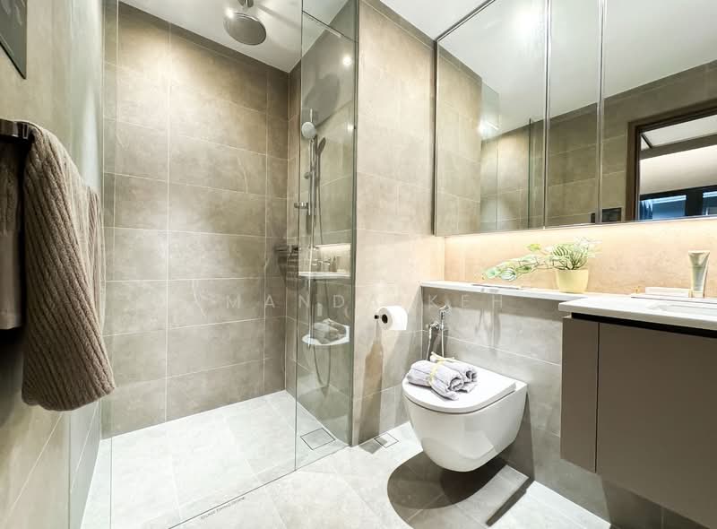 Lentor Mansion, 62 Lentor Gardens, 2 Bedrooms, 527 sqft, Condominium For Sale, by Amanda Keh, 500211786 - Bathroom - PropertyGuru.com.sg