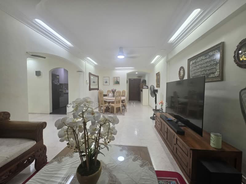 945 Hougang Street 92, 945 Hougang Street 92, 3 Bedrooms, 1,302 sqft, HDB Flat For Sale, by Norman AB, 500211787 - Living Room - PropertyGuru.com.sg