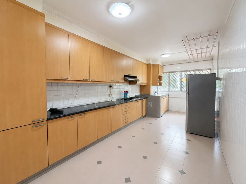 933 Tampines Street 91, 933 Tampines Street 91, 3 Bedrooms, 1,119 sqft, HDB Flat For Sale, by Fadzlin MNoor, 500211794 - Kitchen - PropertyGuru.com.sg