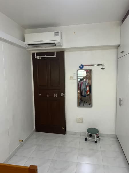 688B Choa Chu Kang Drive, 688B Choa Chu Kang Drive, Room Rental, 200 sqft, HDB Flat For Rent, by Yenn Ni, 500211795 - Interior - PropertyGuru.com.sg