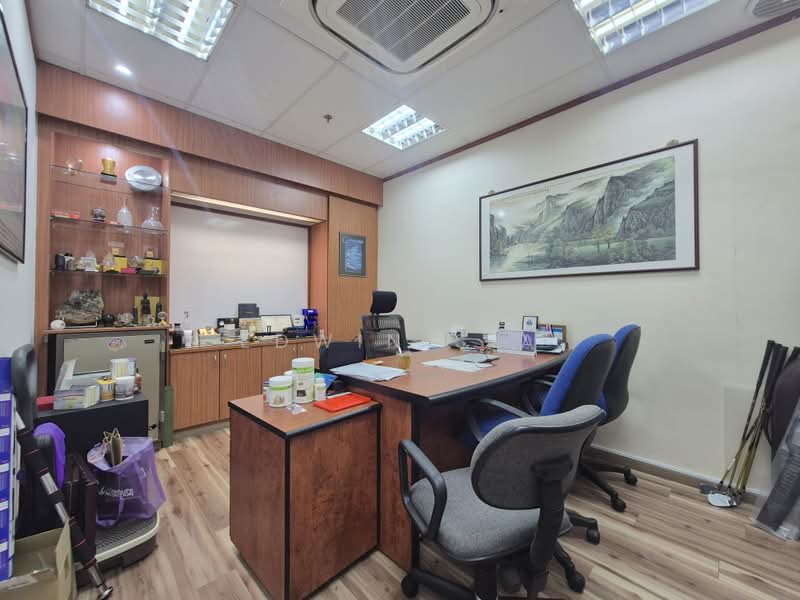 Ubi Techpark, 10 Ubi Crescent, 3,163 sqft, Light Industrial (B1) For Sale, by Edwin Sia, 500211800 - Study - CommercialGuru.com.sg