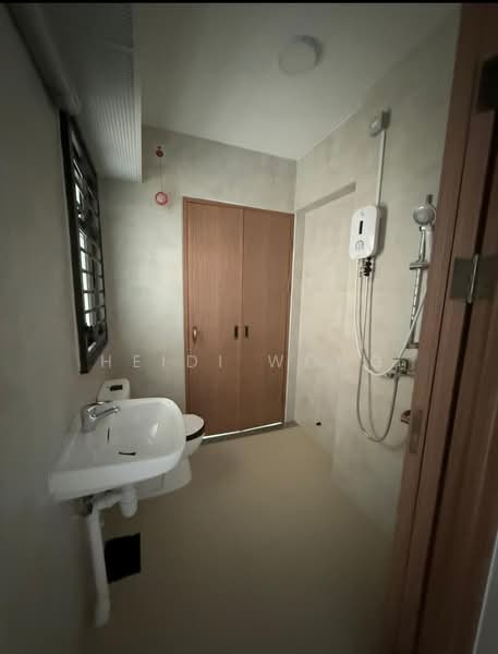 302A Woodlands Street 31, 302A Woodlands Street 31, Studio, 450 sqft, HDB Flat For Rent, by Heidi Wong, 500211802 - Bathroom - PropertyGuru.com.sg