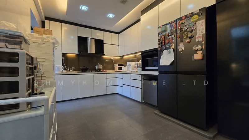 148 Mei Ling Street, 148 Mei Ling Street, 3 Bedrooms, 1,690 sqft, HDB Flat For Sale, by CHARLES CHUA, 500211803 - Kitchen - PropertyGuru.com.sg