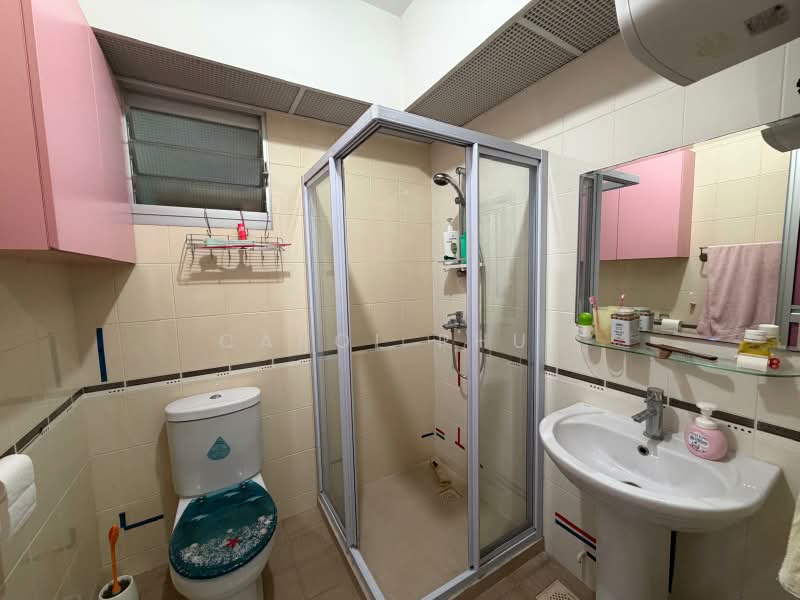 445B Fernvale Road, 445B Fernvale Road, 2 Bedrooms, 732 sqft, HDB Flat For Rent, by Carol Phui, 500211807 - Bathroom - PropertyGuru.com.sg