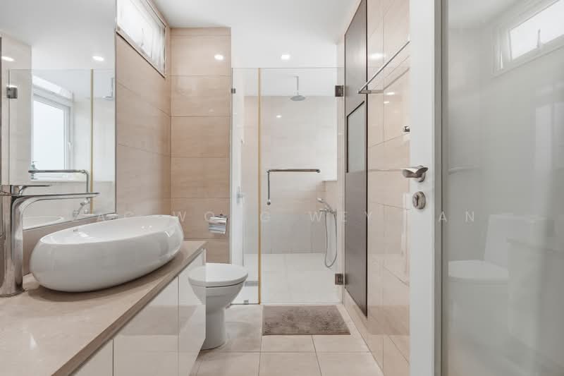 Monterey Park Condominium, 21 West Coast Rise, 3 Bedrooms, 1,582 sqft, Condominium For Sale, by Zac Wong Wey Han, 500211809 - Bathroom - PropertyGuru.com.sg
