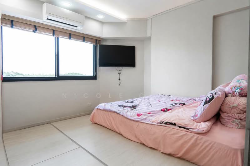 288G Bukit Batok Street 25, 288G Bukit Batok Street 25, 4 Bedrooms, 1,776 sqft, HDB Flat For Sale, by Nicole Chan, 500211812 - Master Bedroom - PropertyGuru.com.sg