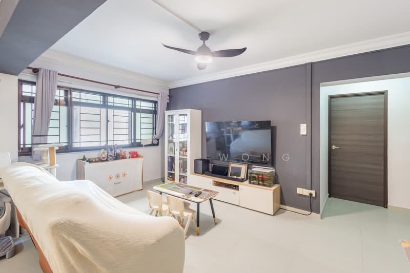184 Yung Sheng Road, 184 Yung Sheng Road, 3 Bedrooms, 1,249 sqft, HDB Flat For Sale, by Sarah Wong, 500211813 - Living Room - PropertyGuru.com.sg