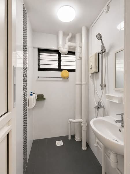 108 Yishun Ring Road, 108 Yishun Ring Road, 2 Bedrooms, 732 sqft, HDB Flat For Sale, by Dennis Lim, 500211819 - Bathroom - PropertyGuru.com.sg