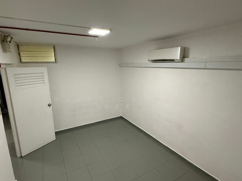 166 Bukit Batok West Avenue 8, 166 Bukit Batok West Avenue 8, Room Rental, 161 sqft, HDB Flat For Rent, by Eugene Cambert Bek, 500211822 - Interior - PropertyGuru.com.sg