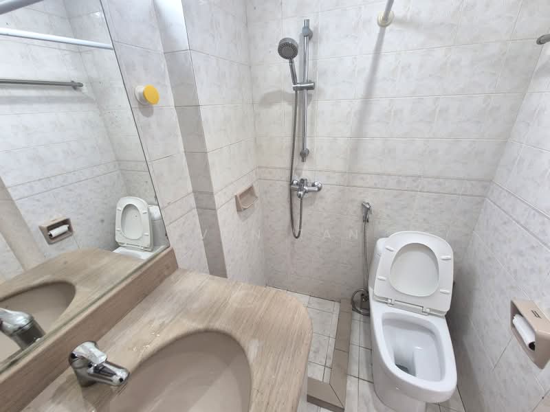 Emerald Park, 2 Indus Road, Room Rental, 100 sqft, Condominium For Rent, by Evan Tan, 500211823 - Bathroom - PropertyGuru.com.sg