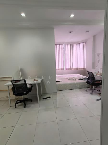 Elizabeth Tower, 12 Mount Elizabeth, 3 Bedrooms, 2,002 sqft, Condominium For Rent, by Joanne Tan Siew May, 500211835 - Bedroom - PropertyGuru.com.sg