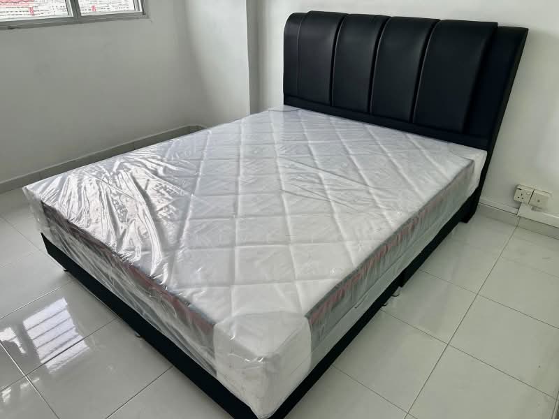 106 Jurong East Street 13, 106 Jurong East Street 13, 3 Bedrooms, 1,292 sqft, HDB Flat For Rent, by Clive Foo, 500211837 - Bedroom - PropertyGuru.com.sg