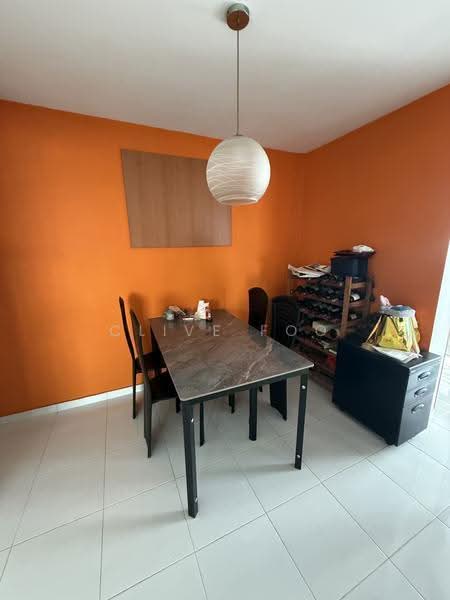 106 Jurong East Street 13, 106 Jurong East Street 13, Boon Lay / Jurong / Tuas, 3 Bedrooms, 1,292 sqft, HDB Flat For Rent, by Clive Foo, 500211837 - Dining Room - PropertyGuru.com.sg