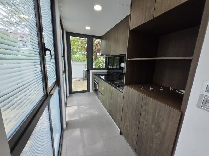 Alias Villas, JALAN HAJI ALIAS, 5 Bedrooms, 3,003 sqft, Cluster House For Rent, by Sheela Ferozkhan, 500211841 - Kitchen - PropertyGuru.com.sg