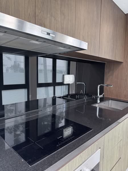 Alias Villas, JALAN HAJI ALIAS, 5 Bedrooms, 3,003 sqft, Cluster House For Rent, by Sheela Ferozkhan, 500211841 - Kitchen - PropertyGuru.com.sg