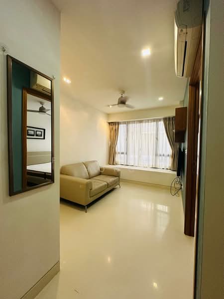 RV Edge, 2 Shanghai Road, 1 Bedroom, 377 sqft, Condominium For Sale, by Fong Siew Hong, 500211842 - Living Room - PropertyGuru.com.sg